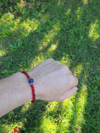 Red Thread Bracelet - Lapiz Lazuli