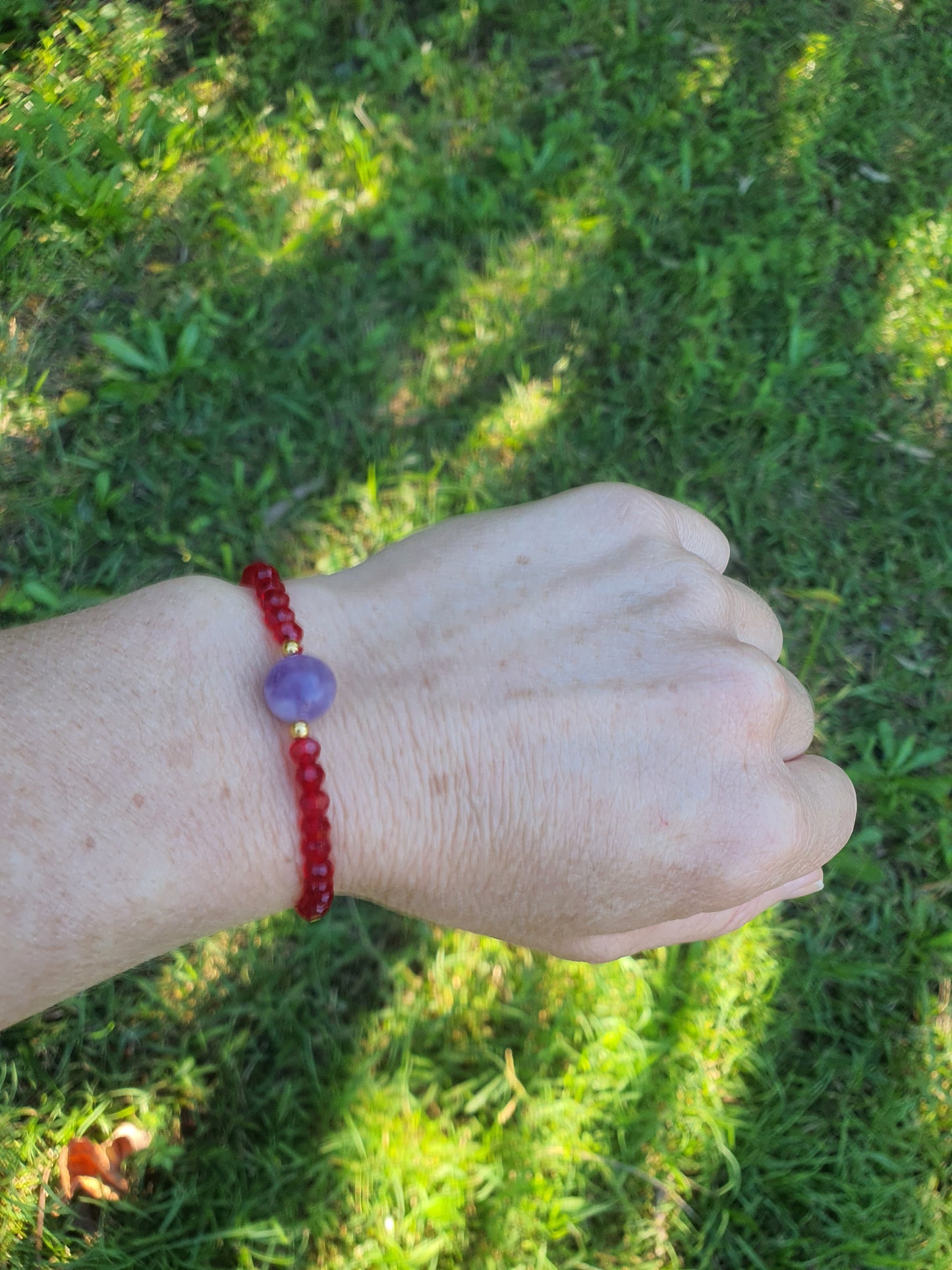 Red Thread Bracelet - Amethyst